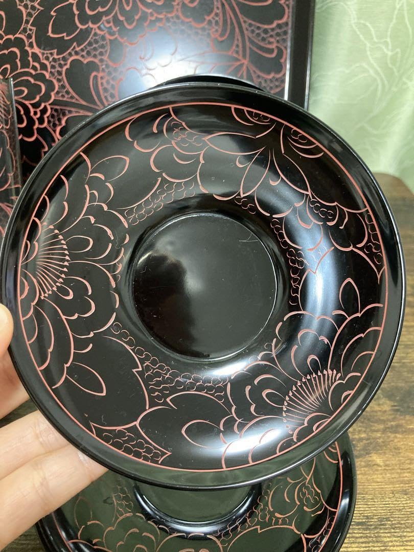 リ*ィ様 輪島塗 お手元箱 沈朱牡丹彫 牡丹文様 角盆 角皿　ボタン 茶托 煎茶 Amazon.co.jp: 輪島塗 お手元箱 沈朱牡丹彫 牡丹文様 角盆 角皿