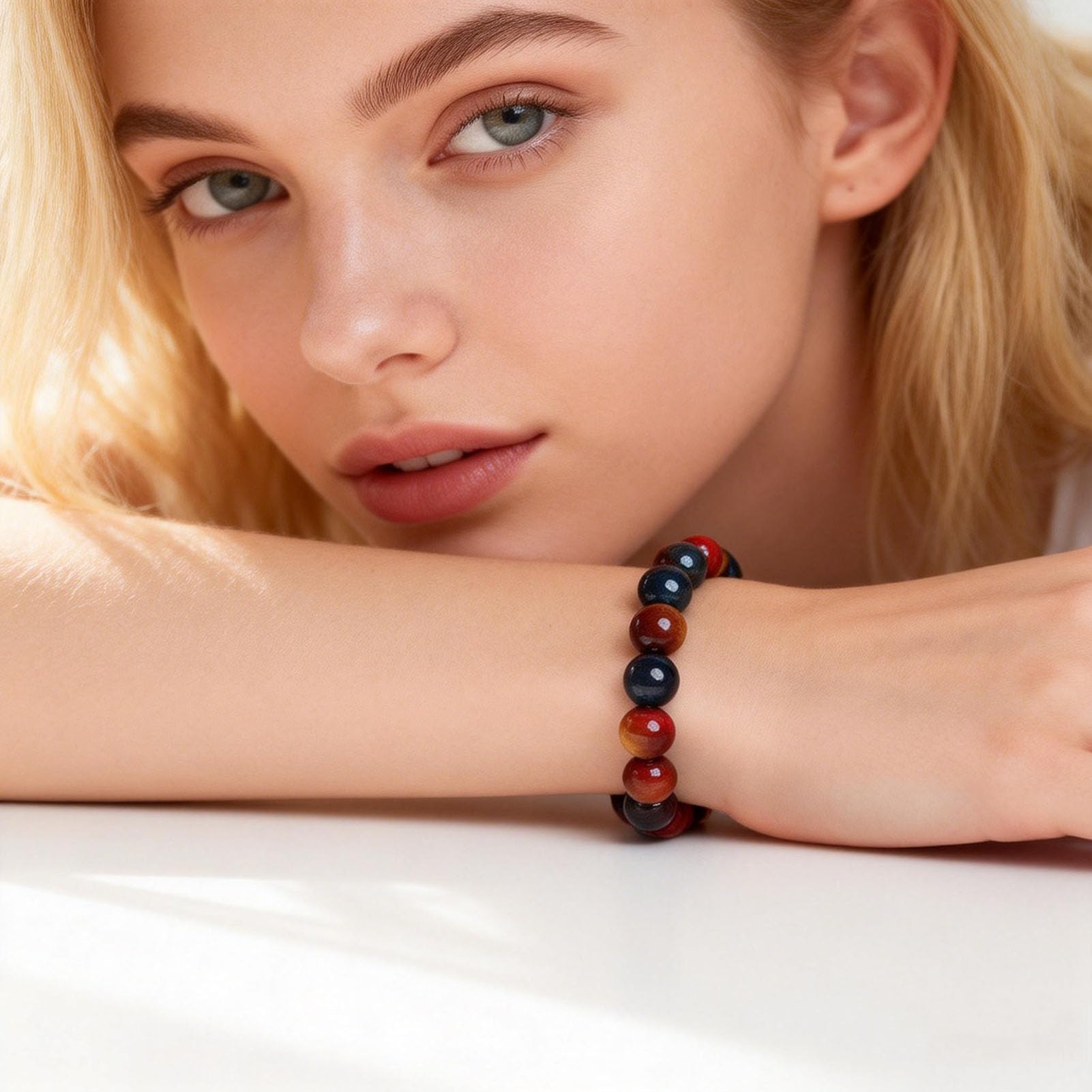 Bracciale Trio Occhio di Tigre - Perline di Cristallo Naturali Gialle, Rosse e Blu per Sicurezza, vitalità e Calma, Gioielli Elasticizzati con Pietre preziose per Uomo e Donna,6MM