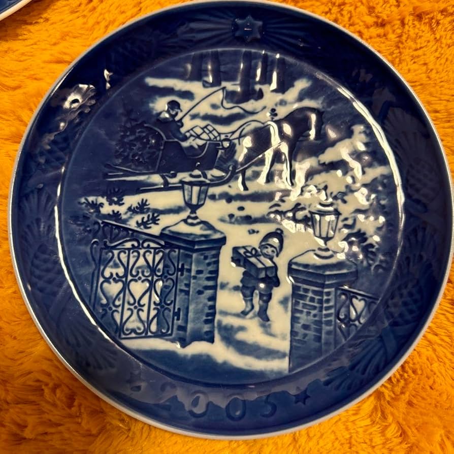 Amazon.co.jp: ロイヤルコペンハーゲンイヤープレート 2003