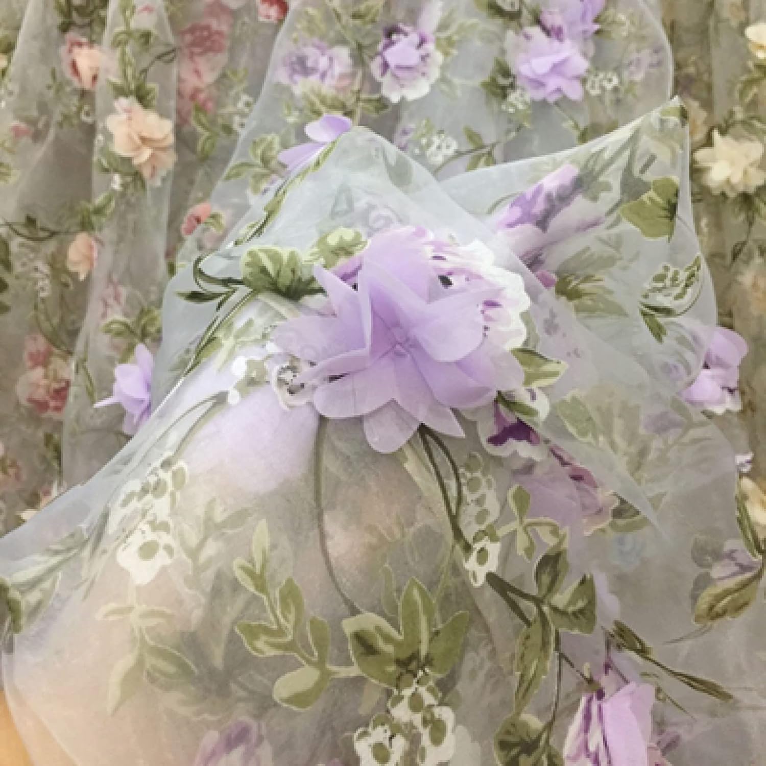 Tissu de dentelle brodé en tulle fleurs 3D polyester