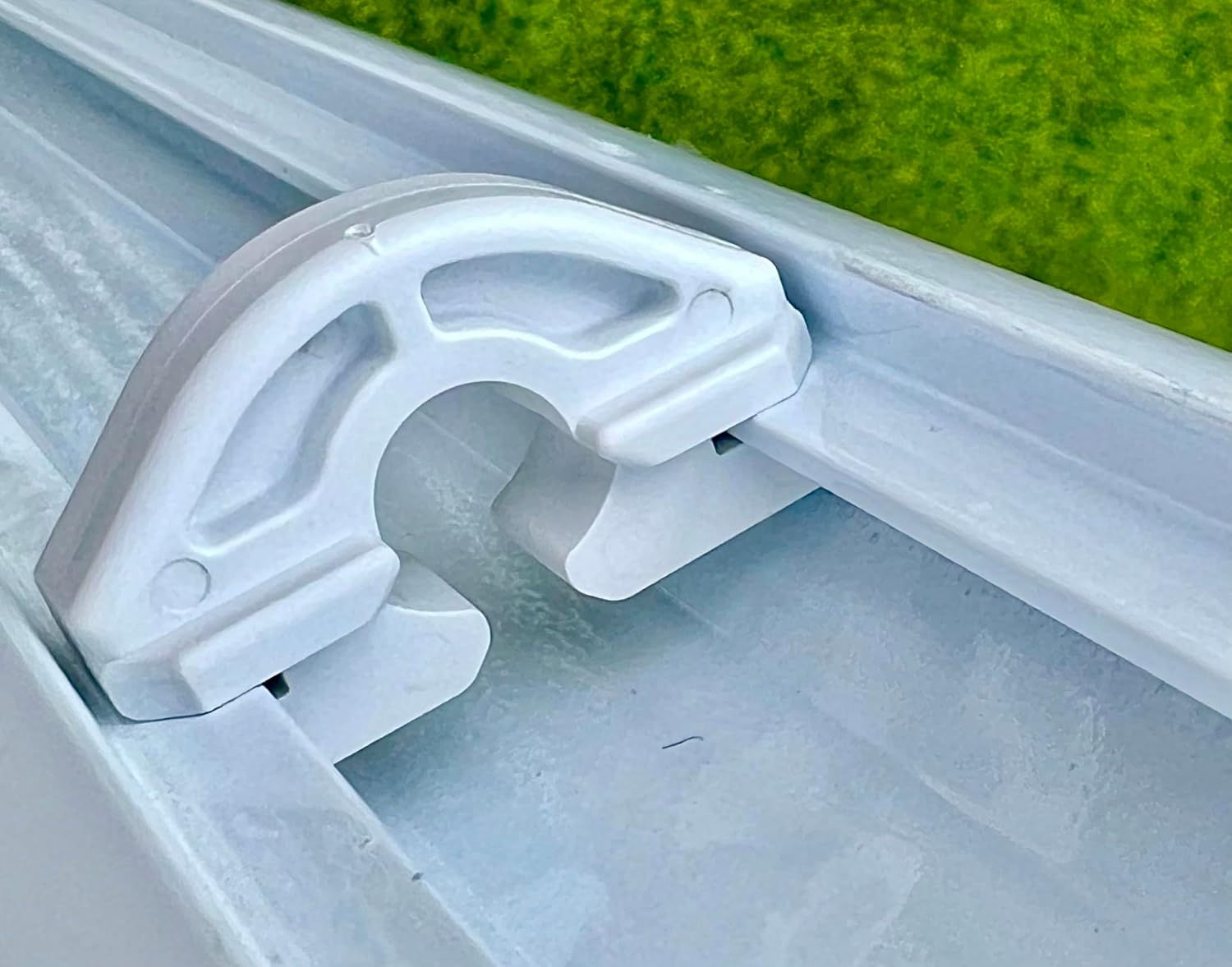 Soccer Goal Net Hook Clips, for Aluminium 4G Soccer Goals, 25mm Channel Gap, Twist Fit Goal Fixings