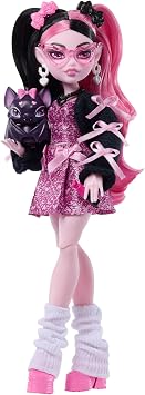Monster High-Puppe Draculaura mit rosa Kleid mit Schleifen und schwarzer Strickjacke mit Fledermaus Count Fabulous und 7 Zubehörteilen wie Ramen Lippenstift und Tasche JHK29
