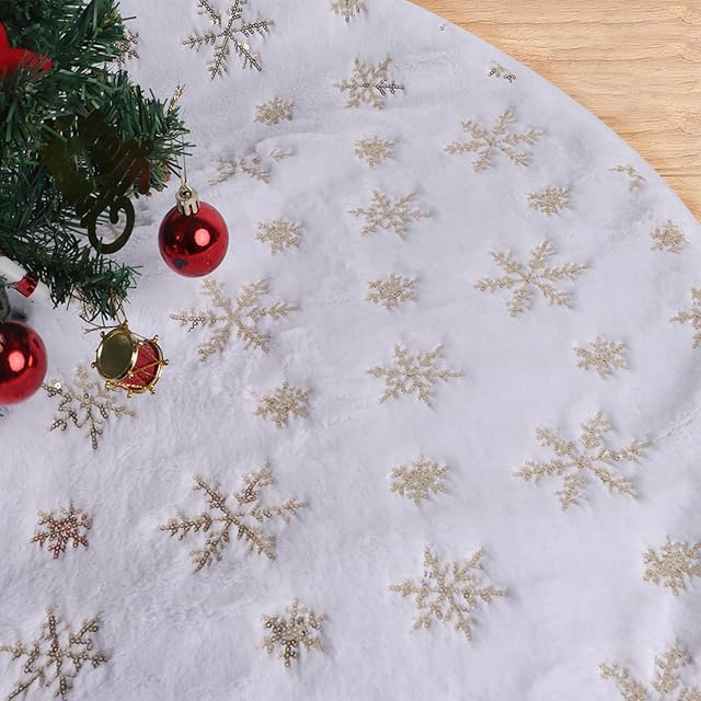 Christmas Tree Skirts 36Inch White Christmas Tree Skirt Cover with Gold Sequin Snowflake 90cm/36inch Plush Xmas Tree Skirt for Christmas New Year Party Holiday Decorations