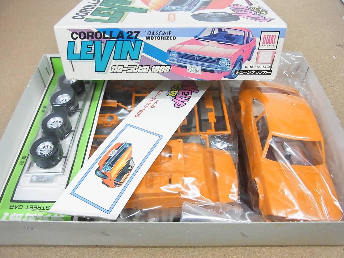 Amazon.co.jp: オオタキ 1/24 カローラ 27 レビン 1600 モーターライズ