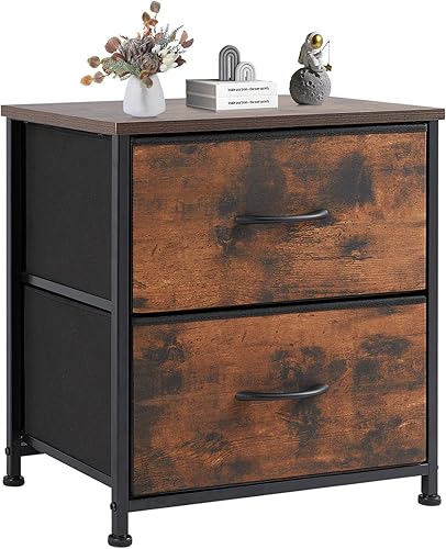 DUMOS Mesita de noche de 20 pulgadas de alto con 2 cajones de tela, pequeña mesa de noche cómoda para dormitorio, gabinete de almacenamiento marrón