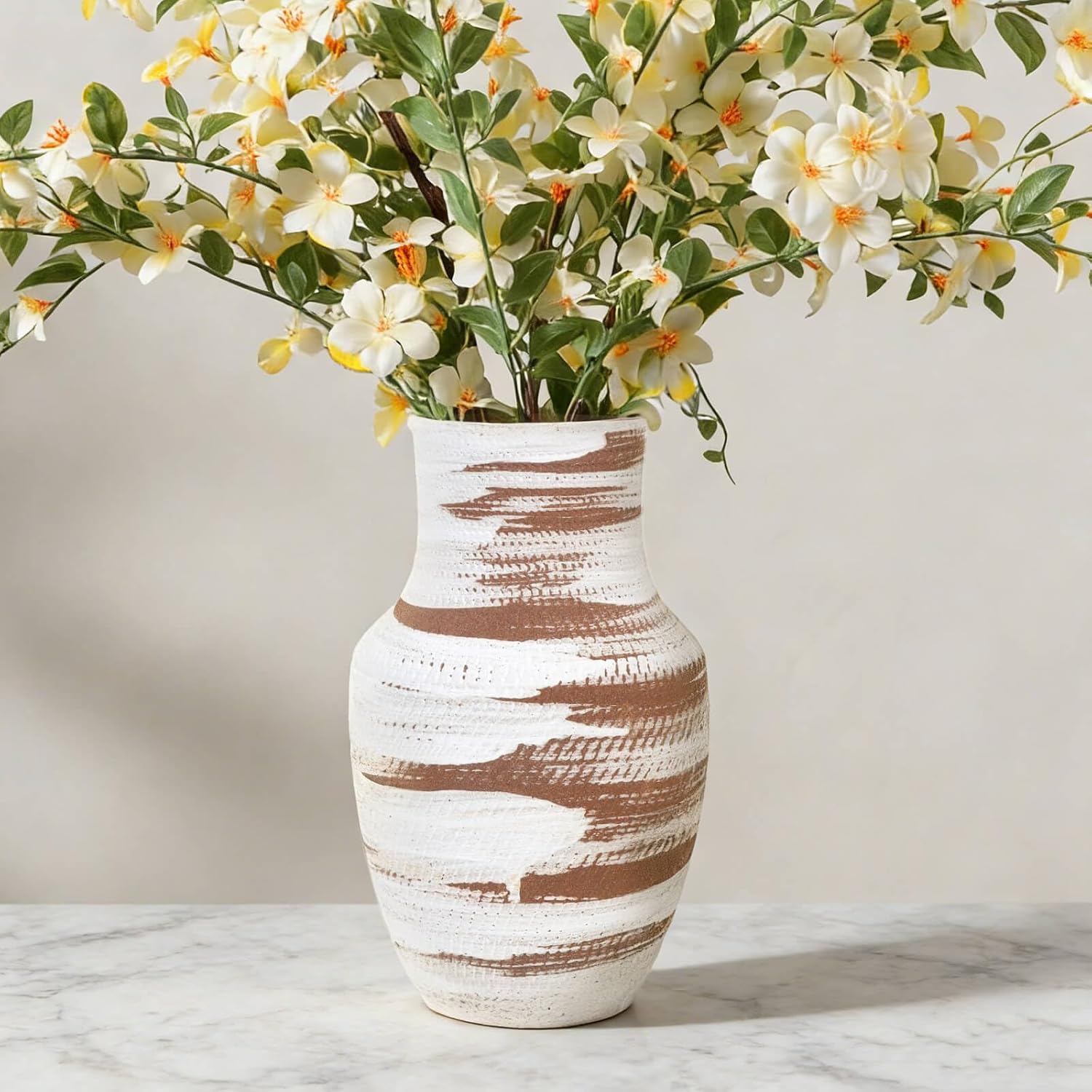 Ceramic Flower Vase Farmhouse Rustic Vase Decorative Pottery Terracotta Vases for Home Decor Table Mantle Fireplace Living Room Table Centerpiece
