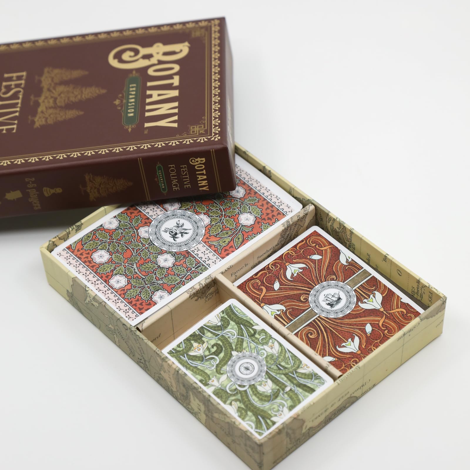 Botany: Expansión festiva del follaje | Juego de estrategia familiar para jóvenes botánicos y adultos | A partir de 8 años | para 2-5 jugadores | Tiempo de juego promedio de 45 a 90 minutos | Perfecto