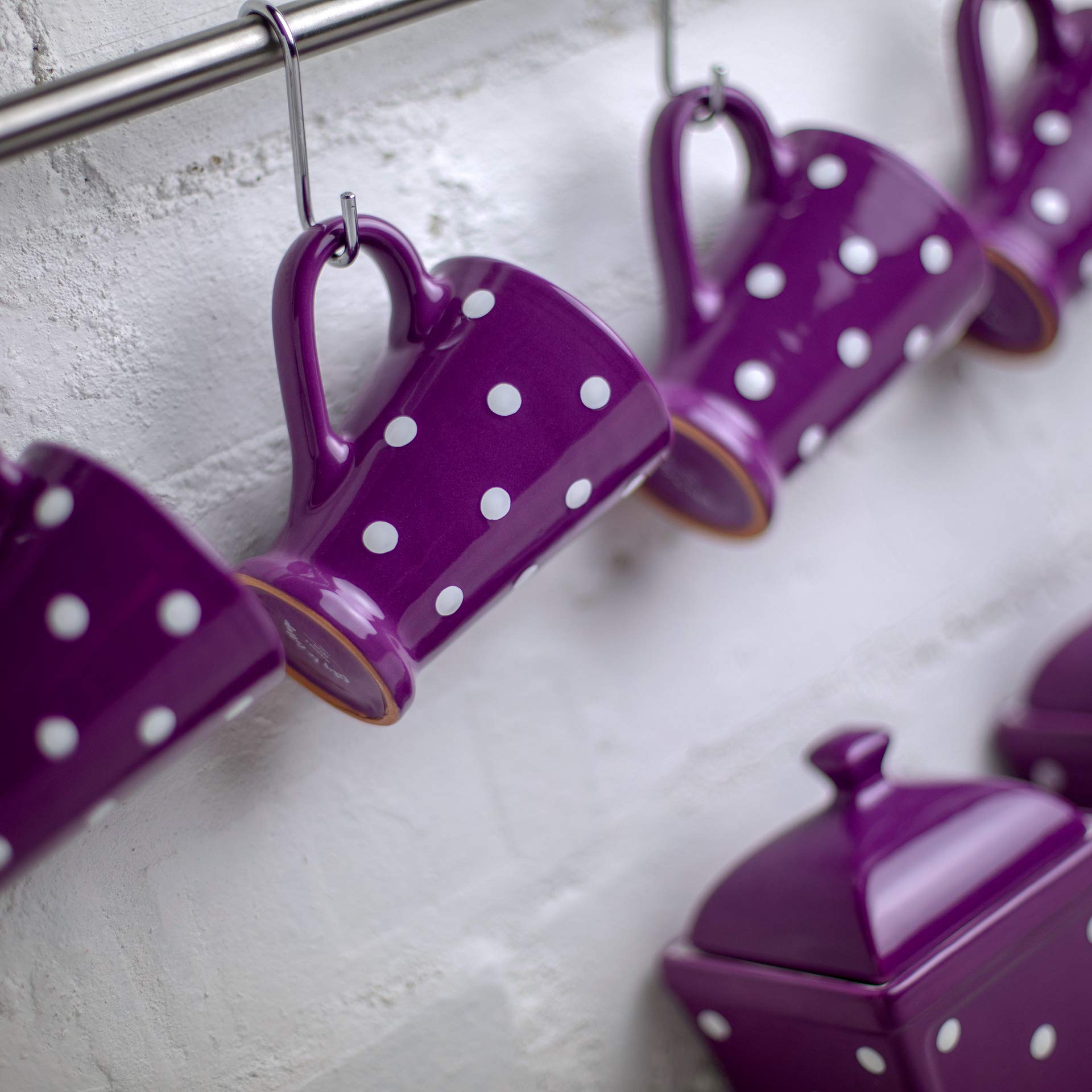 City to Cottage Paars en Wit, Polka Dot Stippen, Grote 1,7 Liter 4-6 Koppen Handgemaakte Handgeschilderde Keramische Theepot Met Handvat en Deksel