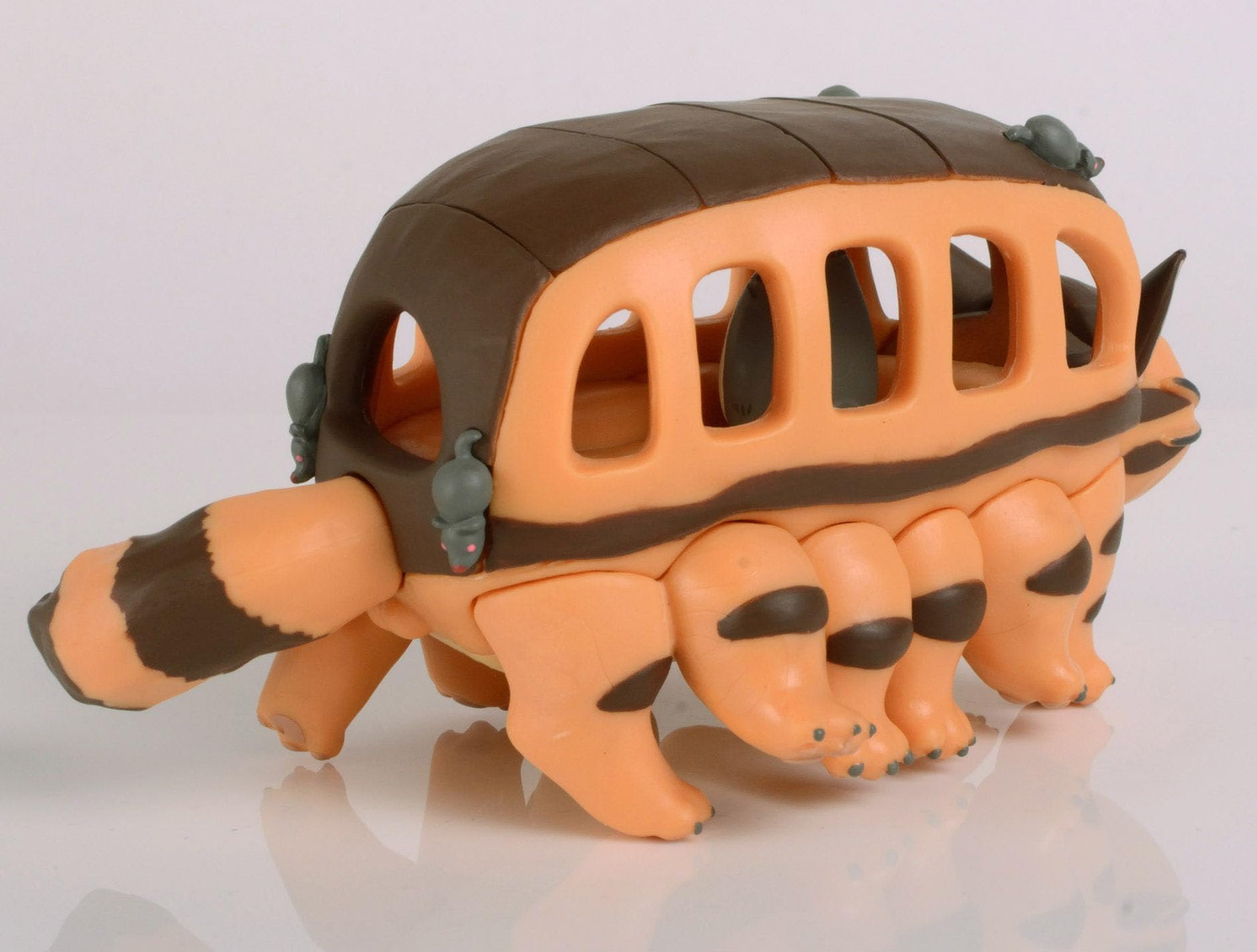 Ensky KM-82 My Neighbor Totoro Cat Bus, Kum Kum Puzzle, 18 Piece