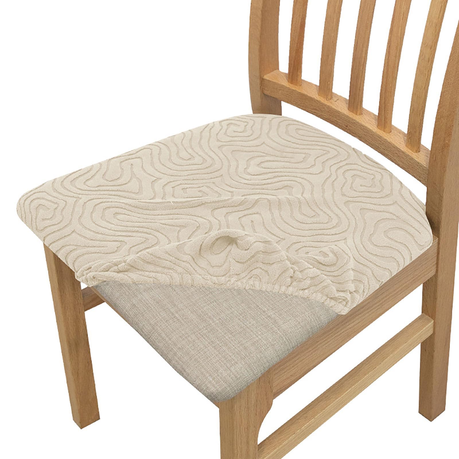 Housse de chaise extensible beige au design épuré et finitions soignées
