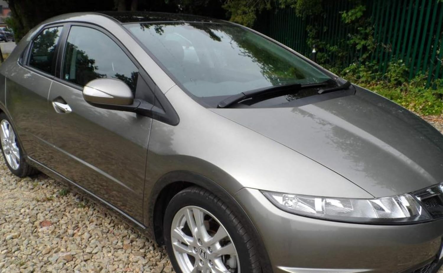 Set of Front Frameless Flat Aero Wiper Blades HQ Automotive - ADR32-829 Twin Box