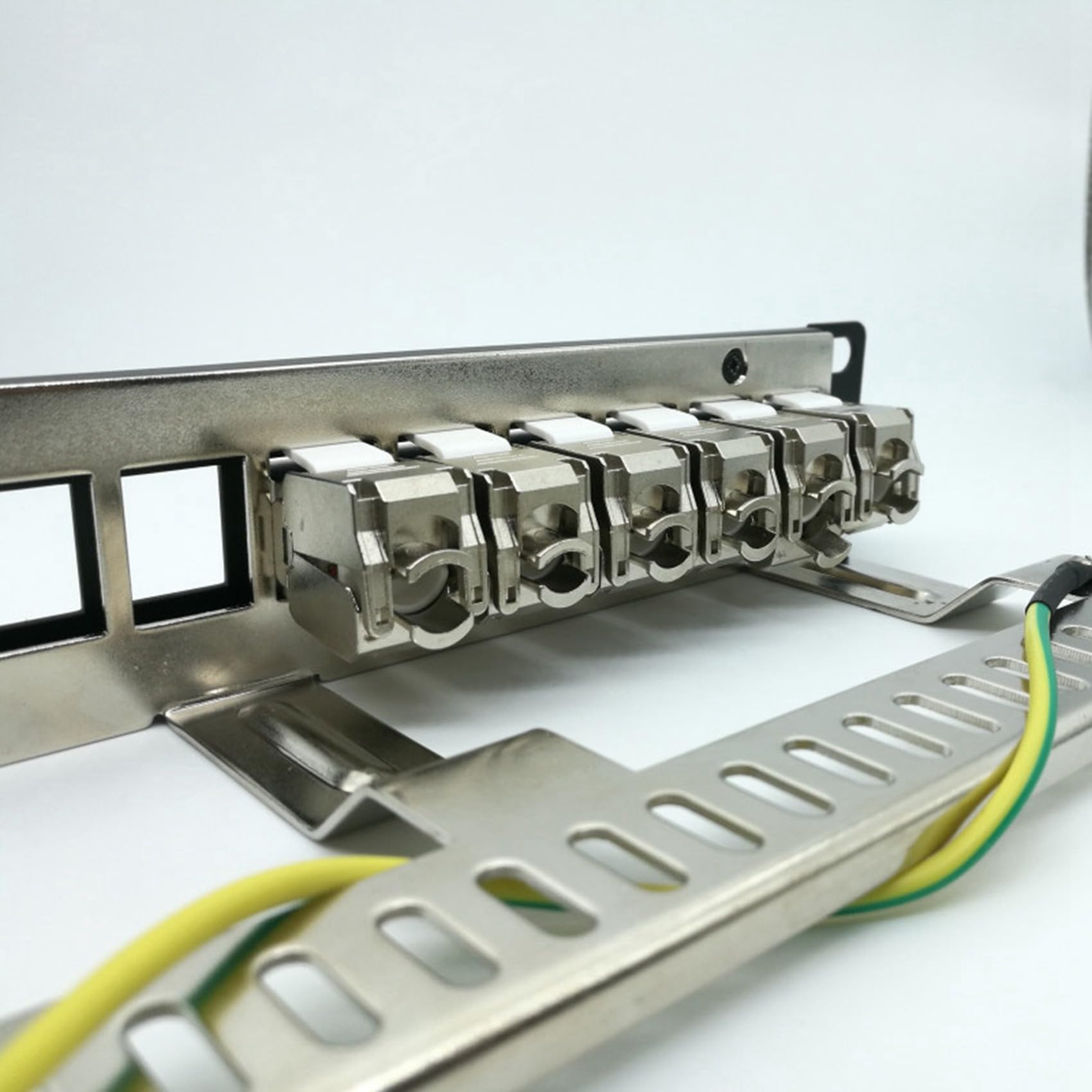 2X Panneau de Brassage Cat7 24Port CAT7 / CAT6A Panneau de Brassage Entièrement Blindé, INCL. Adaptateur Blindé 24X Cat7 1U 19 Pouces