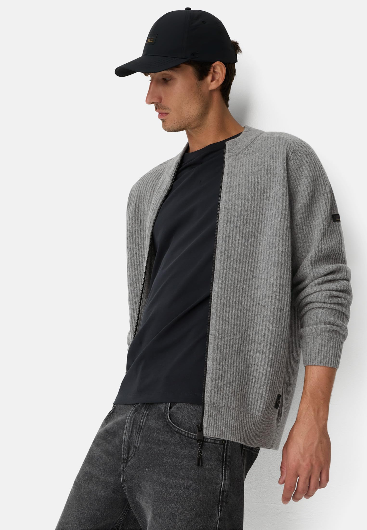 camel active Herren Strickjacke aus Reiner Lammwolle