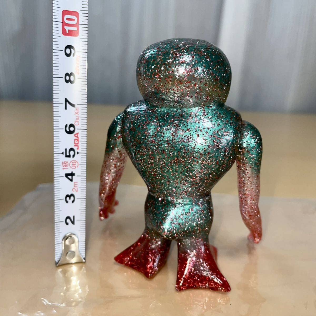 Amazon.co.jp: マーミット 恐怖の ギラン星人 ラメ イッコーモケイ