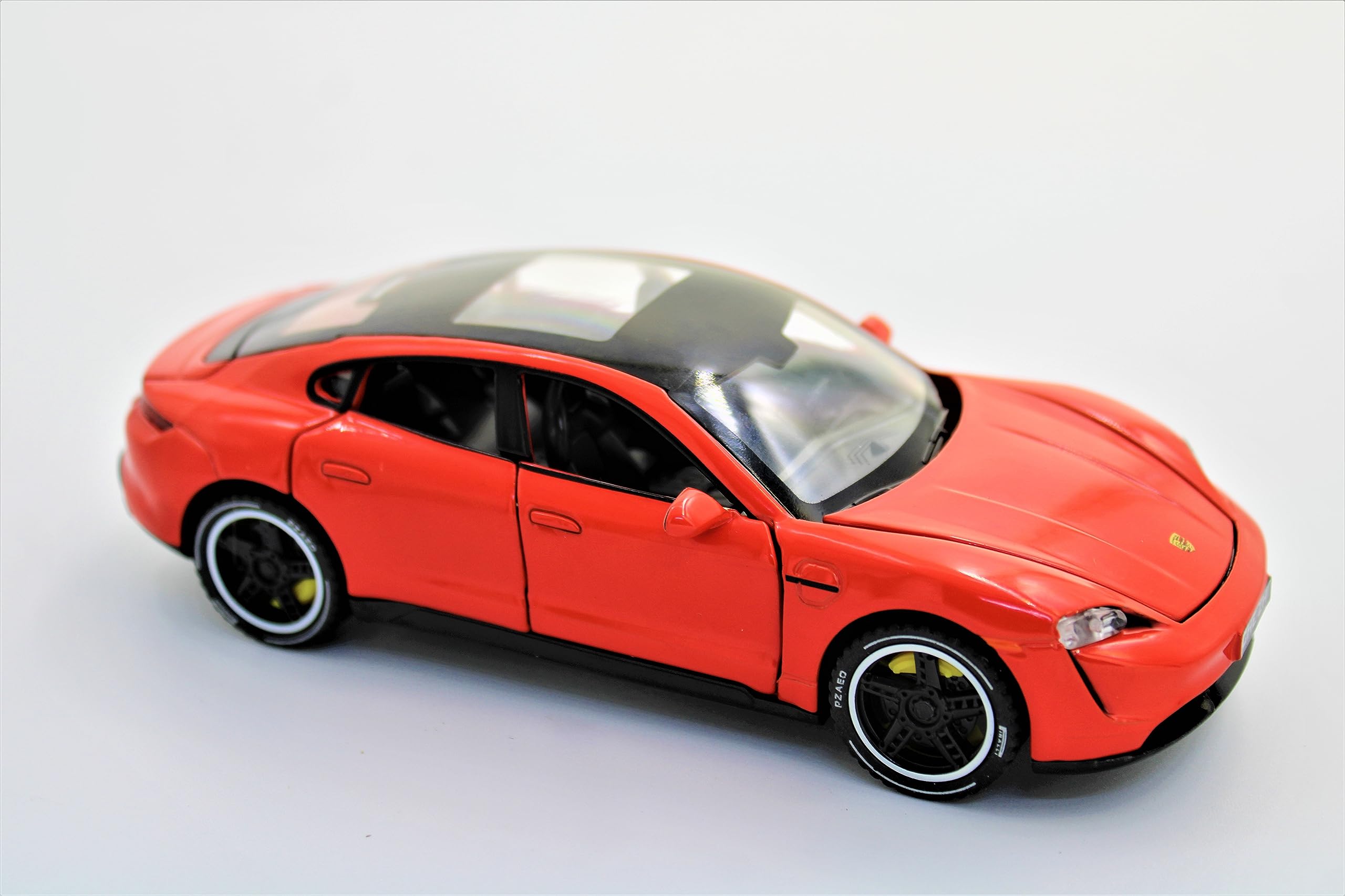 S SGTT PRODiecast Car 1:32 For PORSCHE TOYCAN Model For Turbo SUV Alloy Car Model Die-cast Toy Sound And Light Pull Back Children's Toy Collectibles (Red)
