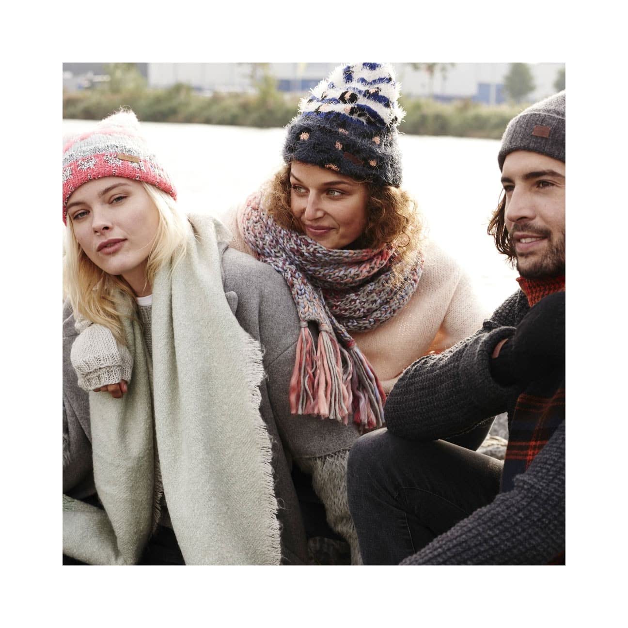 Barts Nicole Schal Winterschal Damenschal Damen - Streifenschal Strickschal mit Fransen Winter Herbst-Winter