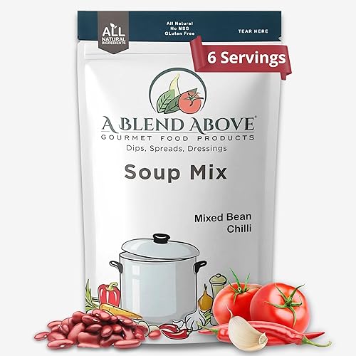 Una mezcla sobre mezcla de sopa de chile de frijoles mixtos