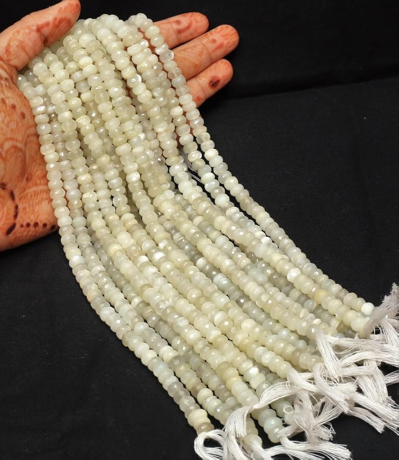 Perles en pierre de lune naturelle pour collier bohème chic