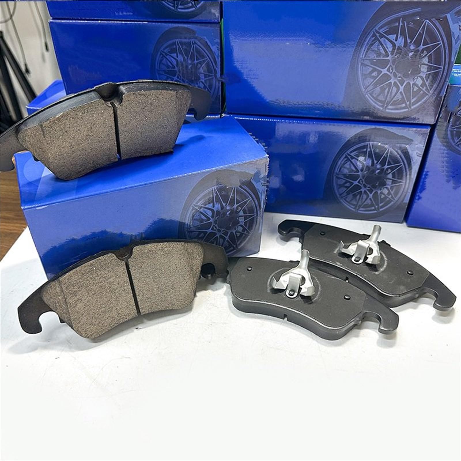 Zestaw klocków hamulcowych Pasuje Do Ford Taurus X Telstar Tempo Thunderbird Tourneo Connect Courier Ceramiczne Klocki Hamulcowe Samochodu