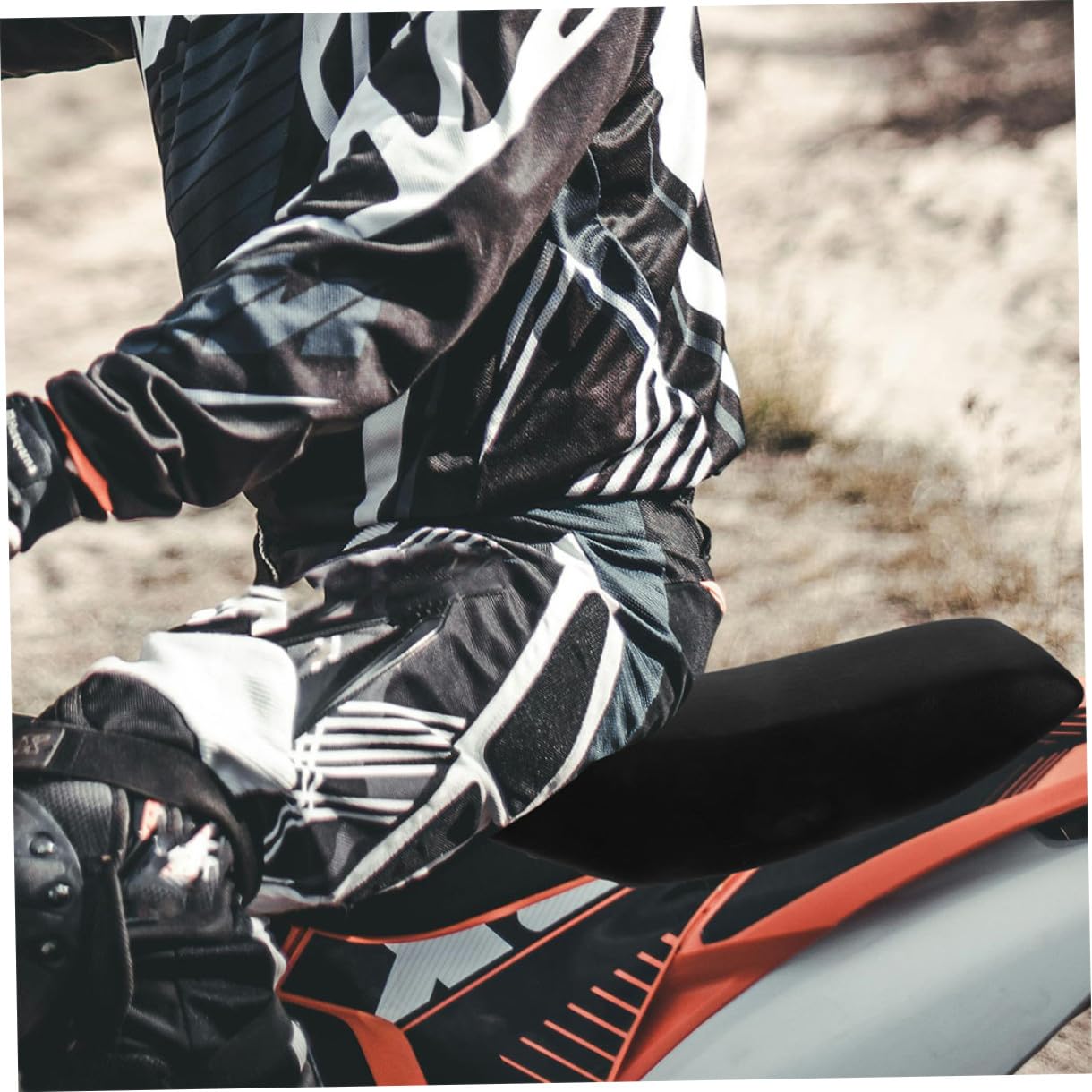 Cabilock 2pcs Housse de Siège Moto Rembourrée en Polyester et Éponge, Selle Large de Moto Cross Confortable et Solide pour Quad Tout-Usage Plage et Hors-Piste