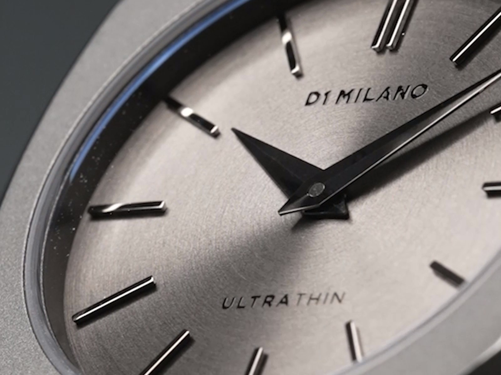 美品稼働中 D1MILANO ウルトラシン ultra ディーワンミラノ 腕時計 D1 MILANO/ディーワン ミラノ」ULTRA THIN ウルトラシン