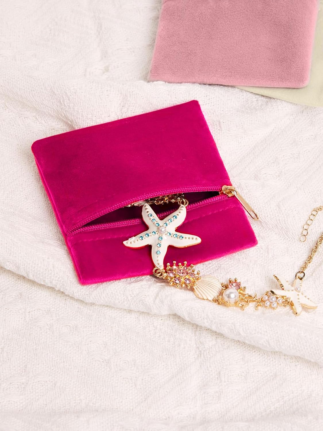 3Pcs Small Jewelry Bags Velvet Jewelry Pouches with Zipper Jewelry Organizer Cases Gift Bags for Bracelet Necklace Rings Earring,4"x4",Pink