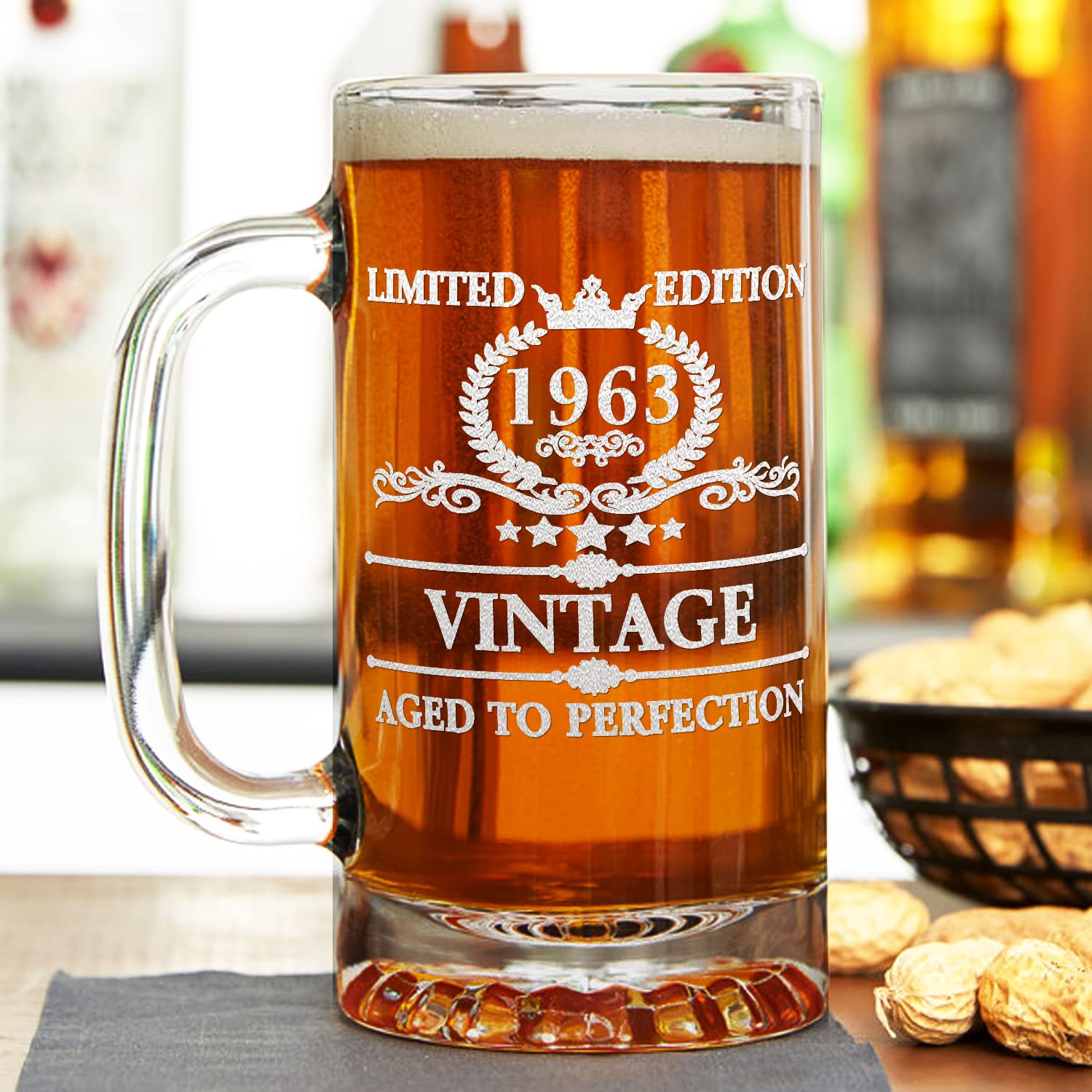 Cuptify 62nd Birthday Vintage 62 Years Old Established 1963 Etched 25 oz Glass Beer Mug Drinking Glasses for Men and Women