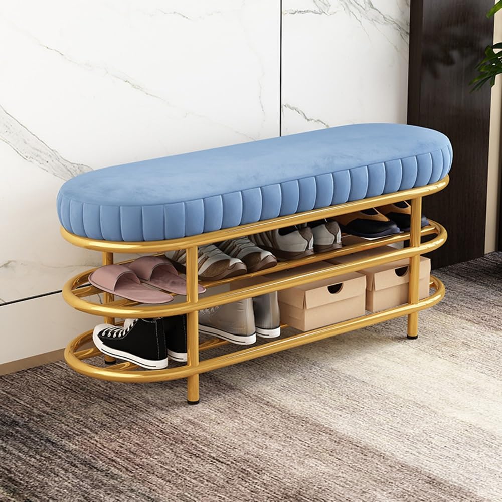 Étagère à chaussures de bout de lit bleue contre le désordre
