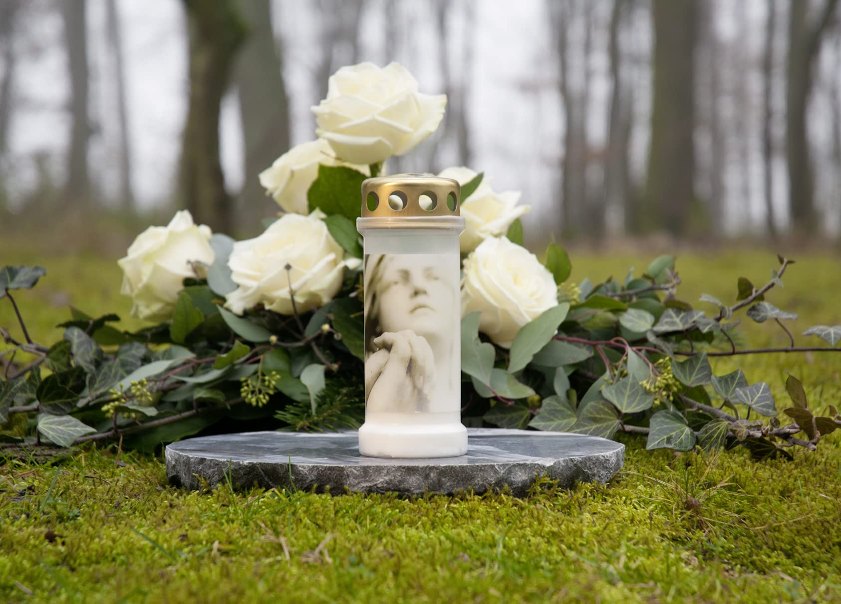 Candele Funerarie Bolsius Lumino 12 Pezzi - Bianco Con Motivo Albero, 70 Ore Di Durata - Foto 12