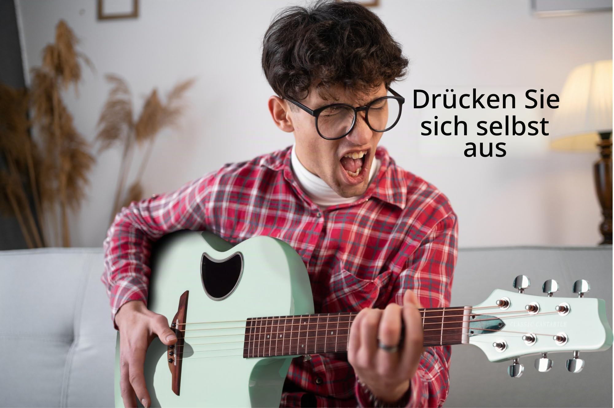 Classic Cantabile CS-100TQ Westerngitarre – Gitarre mit seitlichem Schallloch – Decke: massive Fichte, Boden & Zarge: Carbonfaser, Griffbrett/Hals: Technical Wood/Okoume – Akustik Gitarre in Türkis