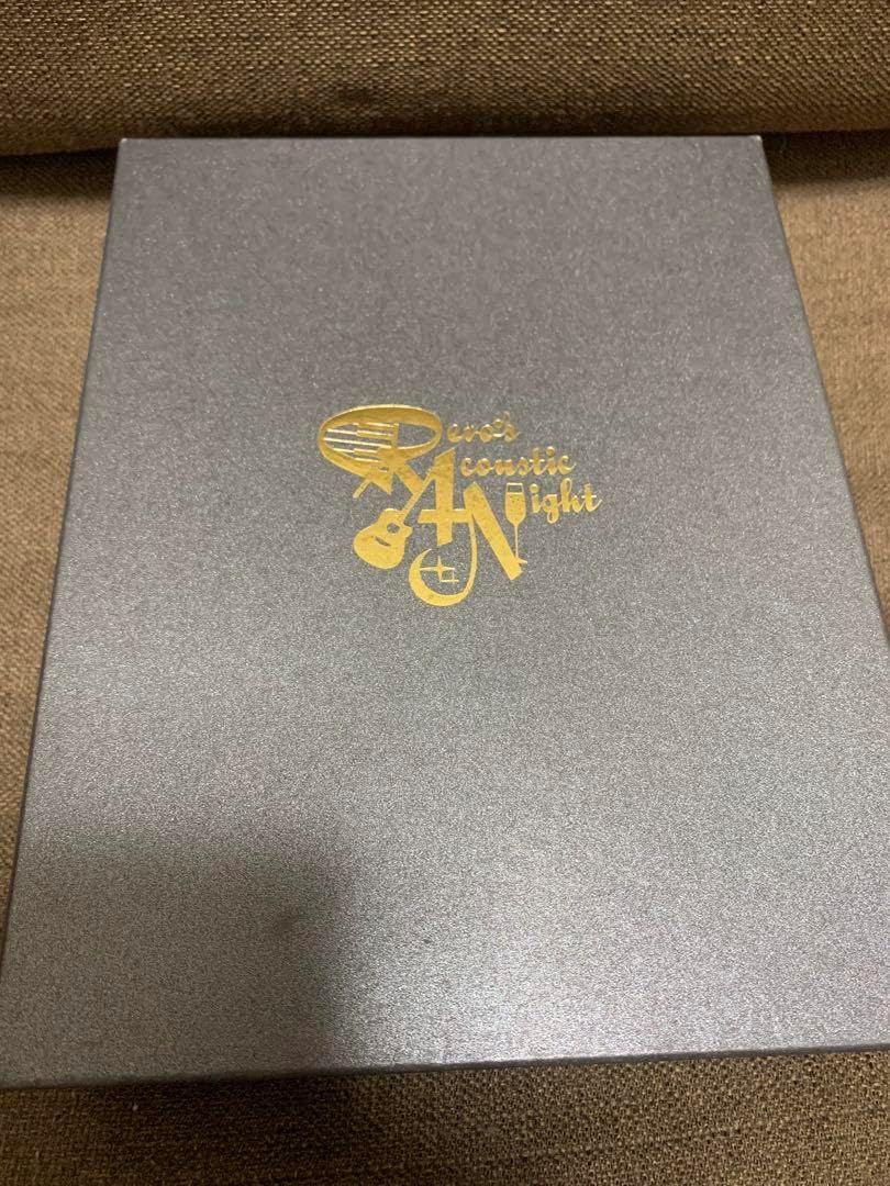 Revo's Acoustic Night P席シャンパングラス・ピンバッジ