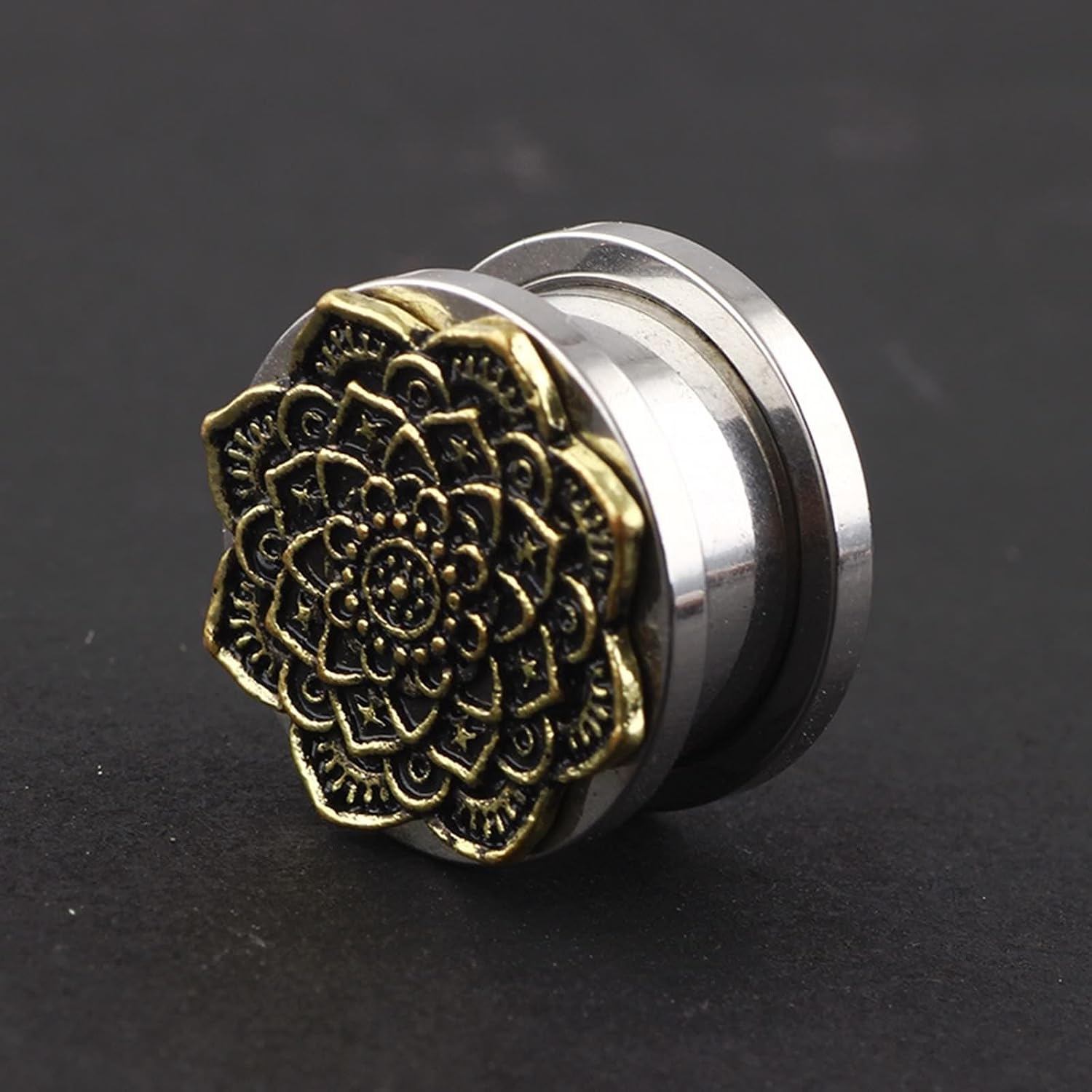 1 Pair Plugs Tunnels 4G - 5/8 inch, Stainless Steel Retro Flower Ear Earlets Ear Gauges Screw Fit Silver Gold Gauge Stretching Kit for Men Women