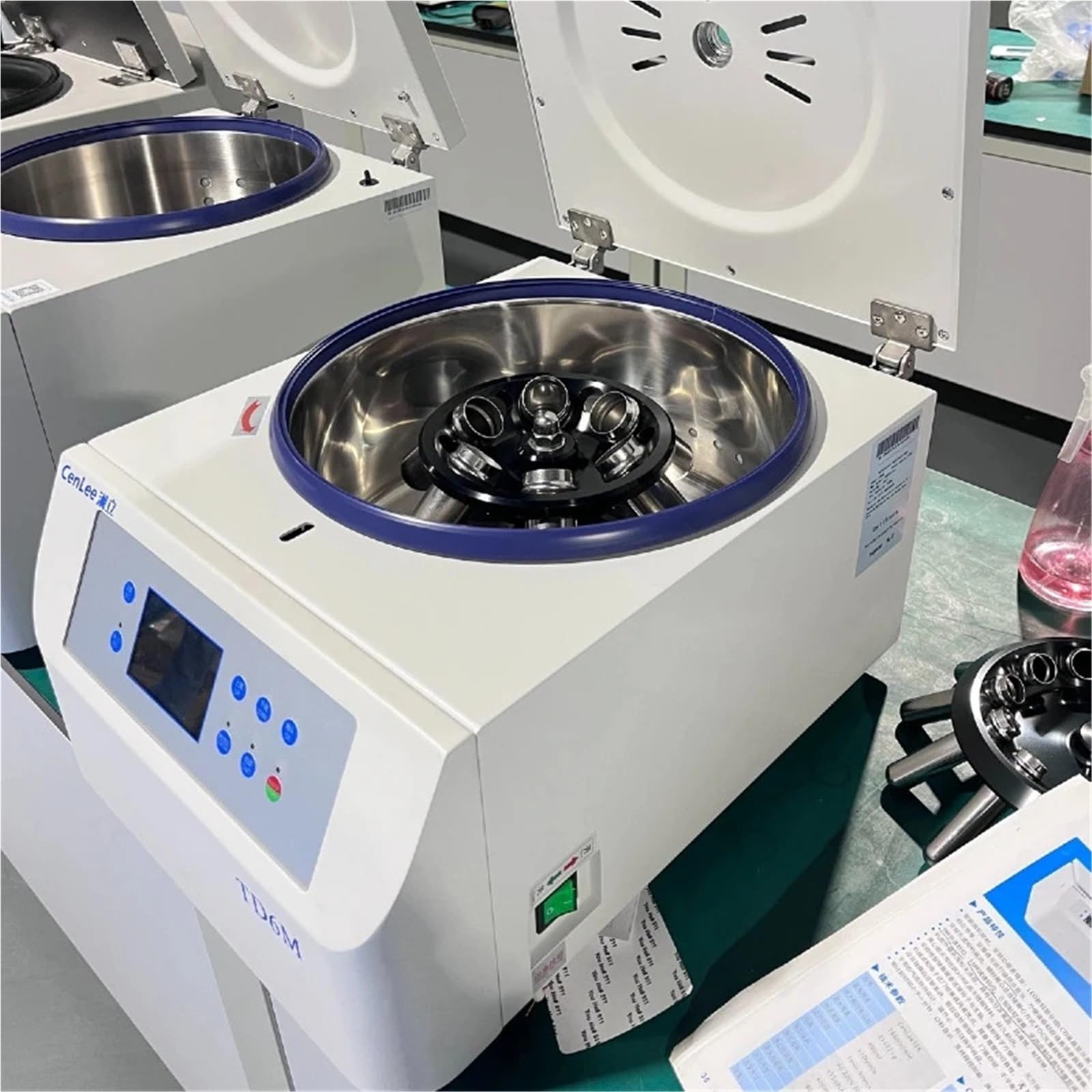 Odwirować, CL-6W Wyświetlacz LCD 6000 obr./min Wirówka wolnoobrotowa na blacie stołowym z 6 probówkami o pojemności 50 ml do użytku w wirówce laboratoryjnej chemicznej