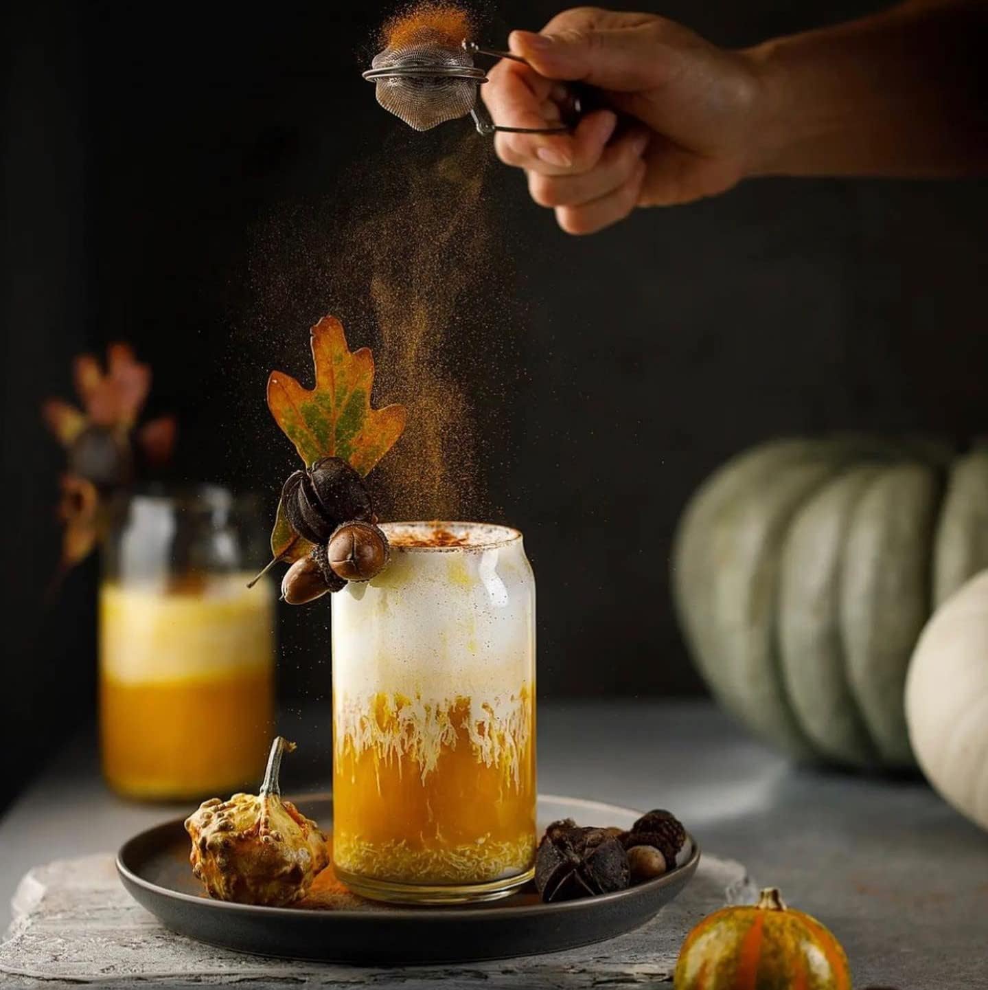 Le'raze Set of 4 Patented Can Shaped® Drinking Glasses with Glass Straws - 16oz Iced Coffee & Tea Glass Cups, Clear Whiskey Soda Tumblers, Beer Glasses. - Image 6