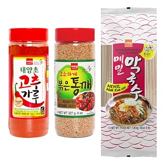 Wang Korean Spicy Memil Noodles Kit - Gochugaru, Sesame Seeds, Memil Soba