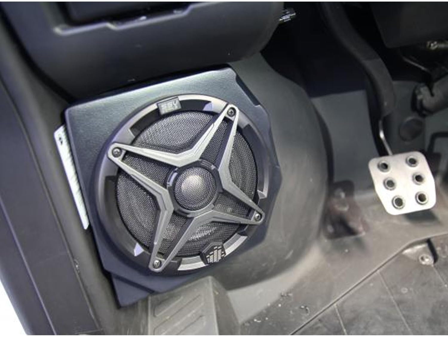 Can-Am Defender 2018 and up Front Speaker Pods (Unloaded)