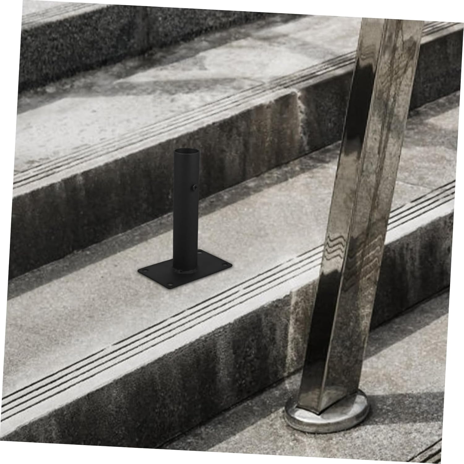 HANABASS 2pcs Garden Fence Support Base Sturdy Dog Barrier Post Mount for Outdoor Fencing Easy Installation Minimalist Design for Patio and Garden Use