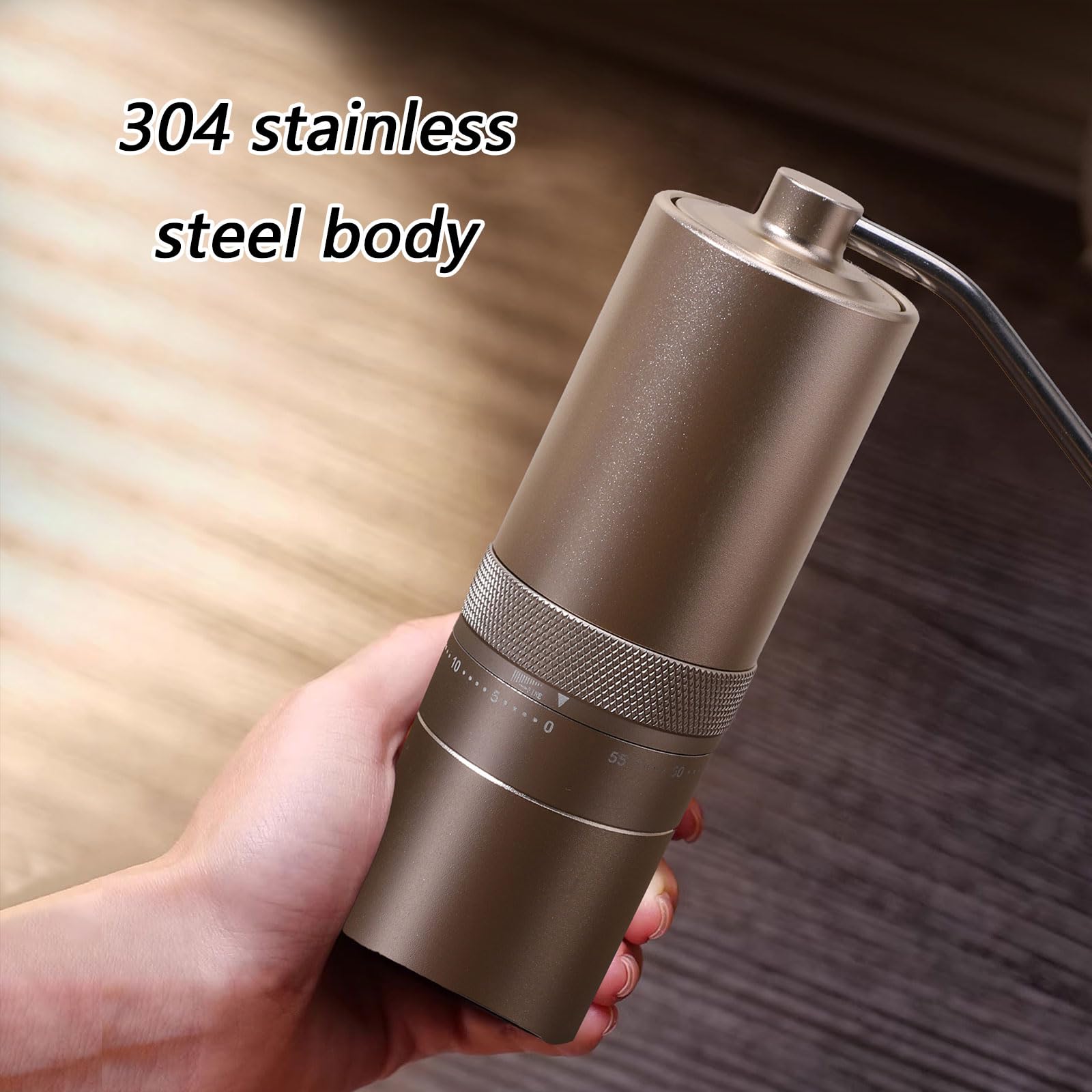 Molinillo de café ergonómico de funcionamiento manual con núcleos de cerámica mecanizados alemanes y diseño antideslizante en dos colores
