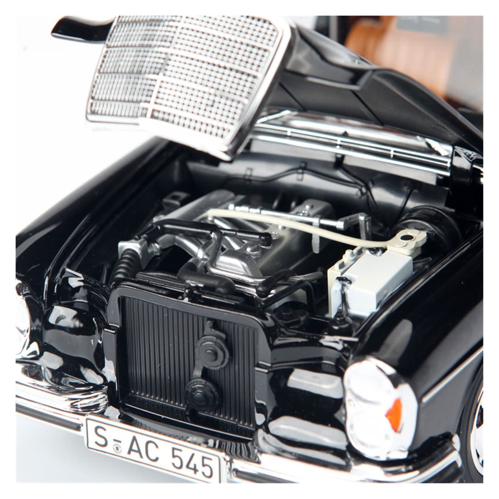 Scale Finished Model Car 1:18 for Mercedes-Benz 280 SE 1968
