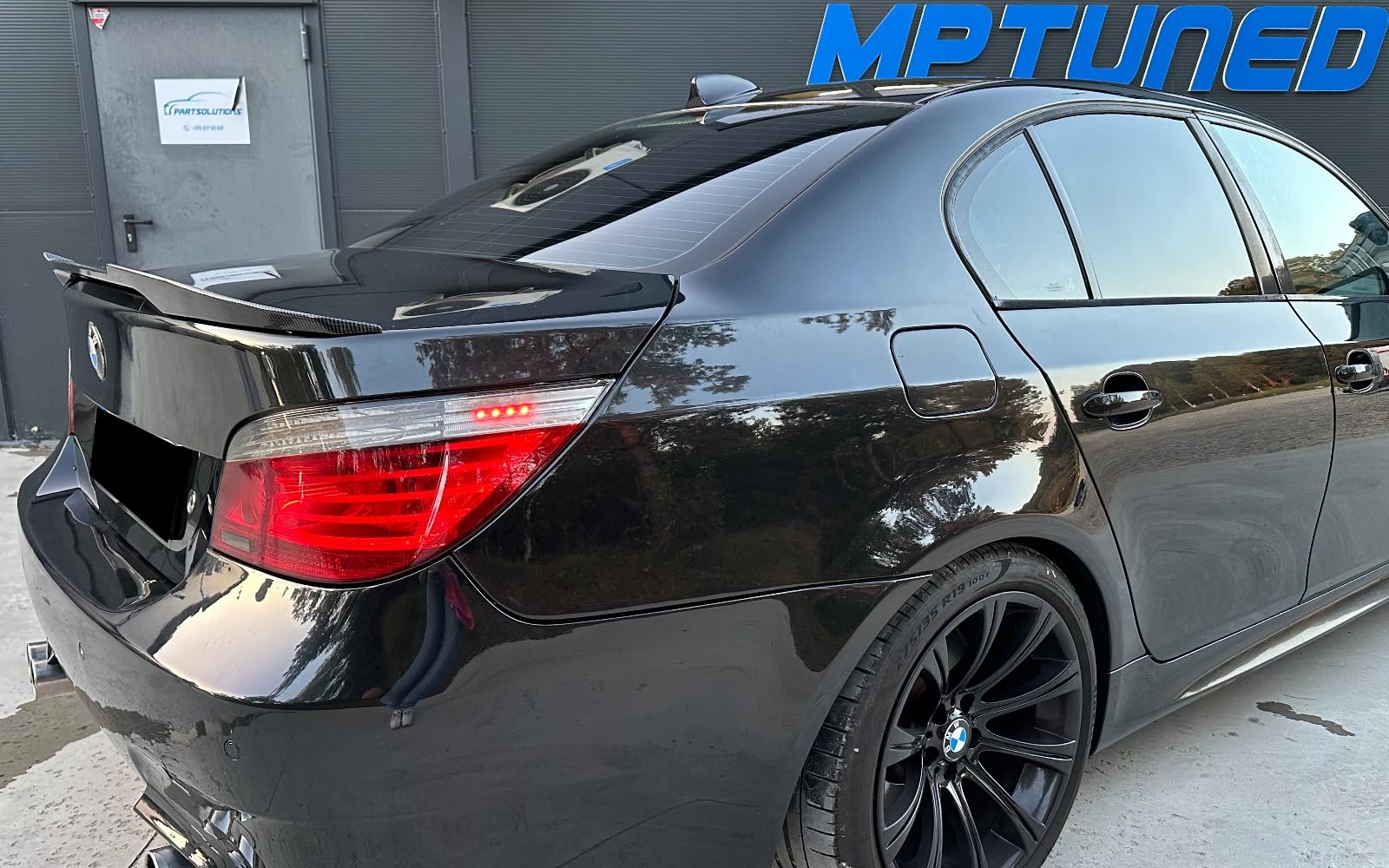 MpTuned Spoiler posteriore E60 Performance M4 Style Carbon Look per 5 anni 2004-2009 Performance Tuning berlina 4 porte 518i 520i 525i 530i 535i 550i 518d 520d 525d 530d