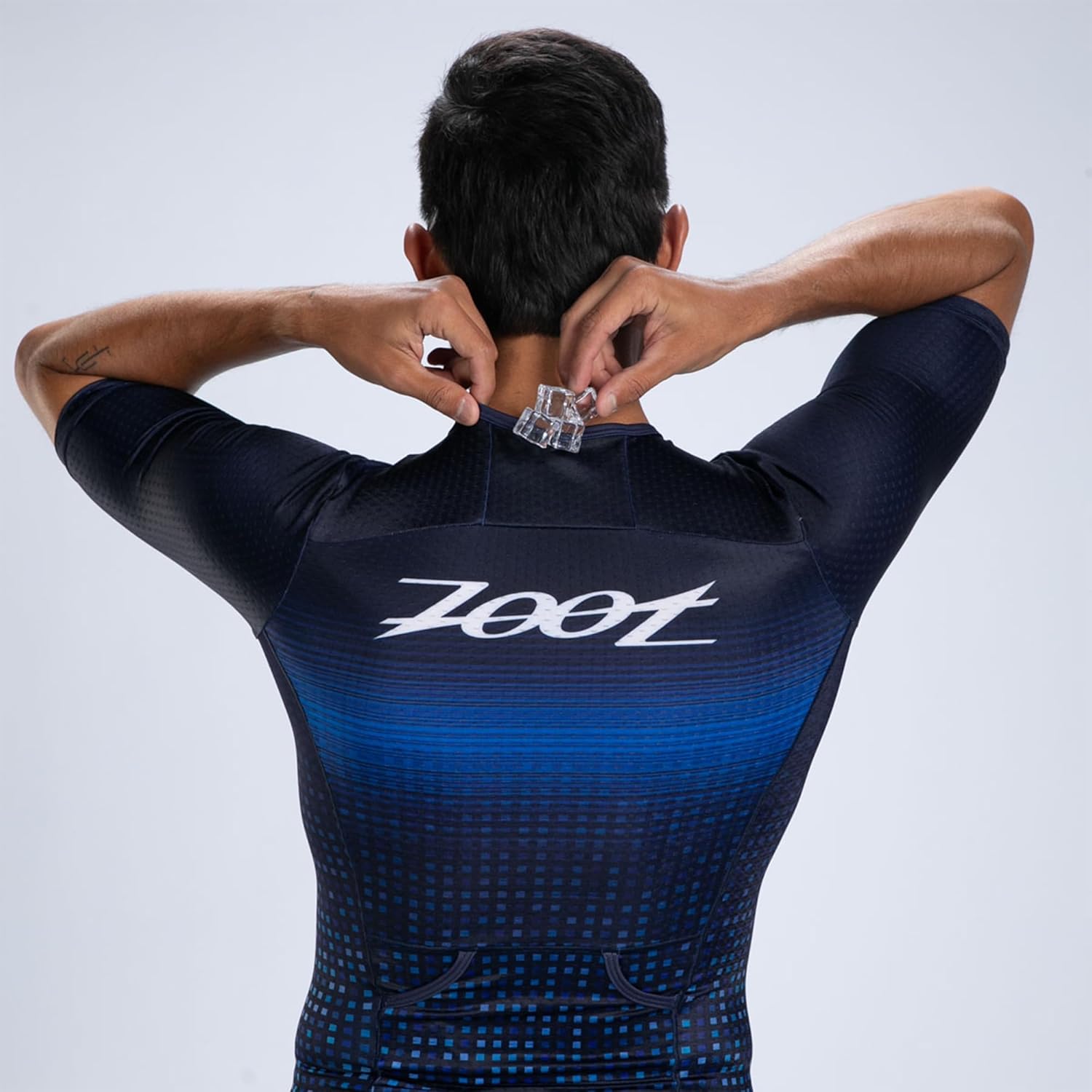 Zoot Men’s LTD Tri Aero Jersey, Short Sleeve Triathlon Race Jersey with UPF Sun Protection & Pockets