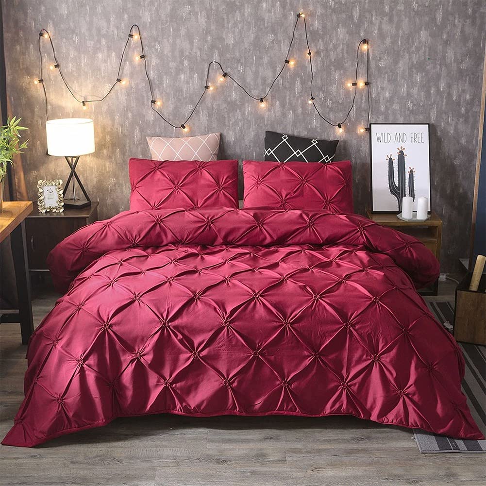Housse de couette pinch pleat bordeaux chic et luxe pour lit king size