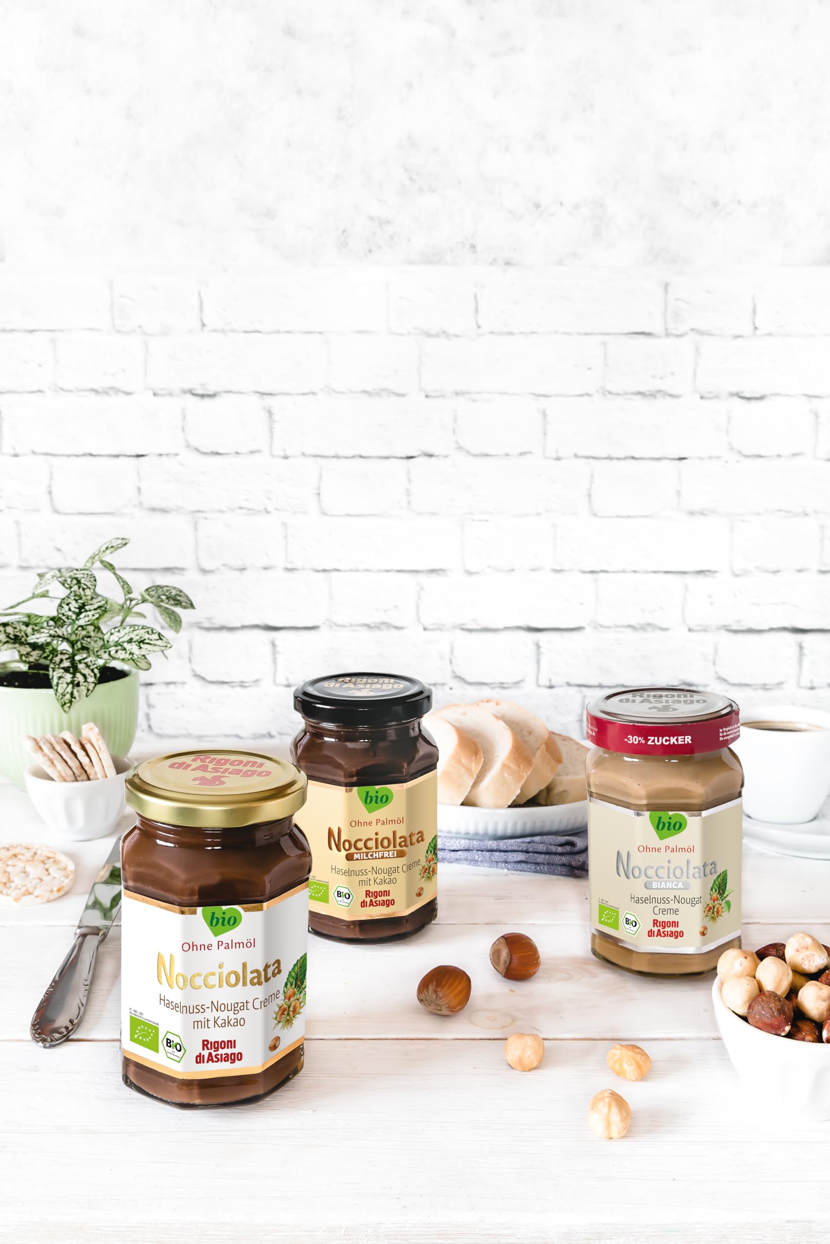 Rigoni di Asiago Nocciolata - Bianca, 6x 250g, weiße Schokolade, Haselnusscreme ohne Palmöl, Nuss Nougat Creme ohne Palmöl, Leckerer Brotaufstrich