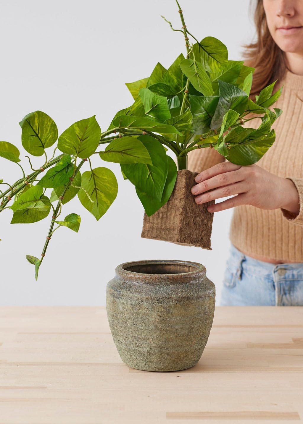 8.5-Inch Reusable Agra-Wool Natural Floral Foam Brick, Eco-Friendly Flower Base