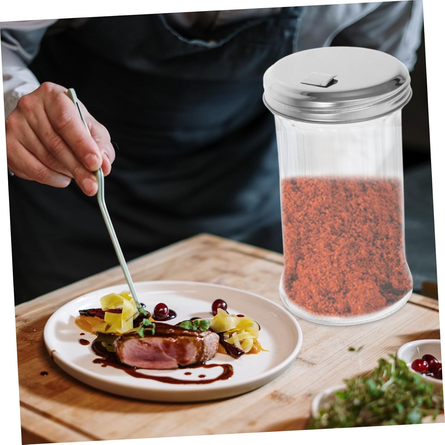 4pcs Glass Seasoning Shaker Stainless Steel Lid Spice Dispenser for Salt Pepper and Condiments Kitchen Storage for Sugar and Seasonings