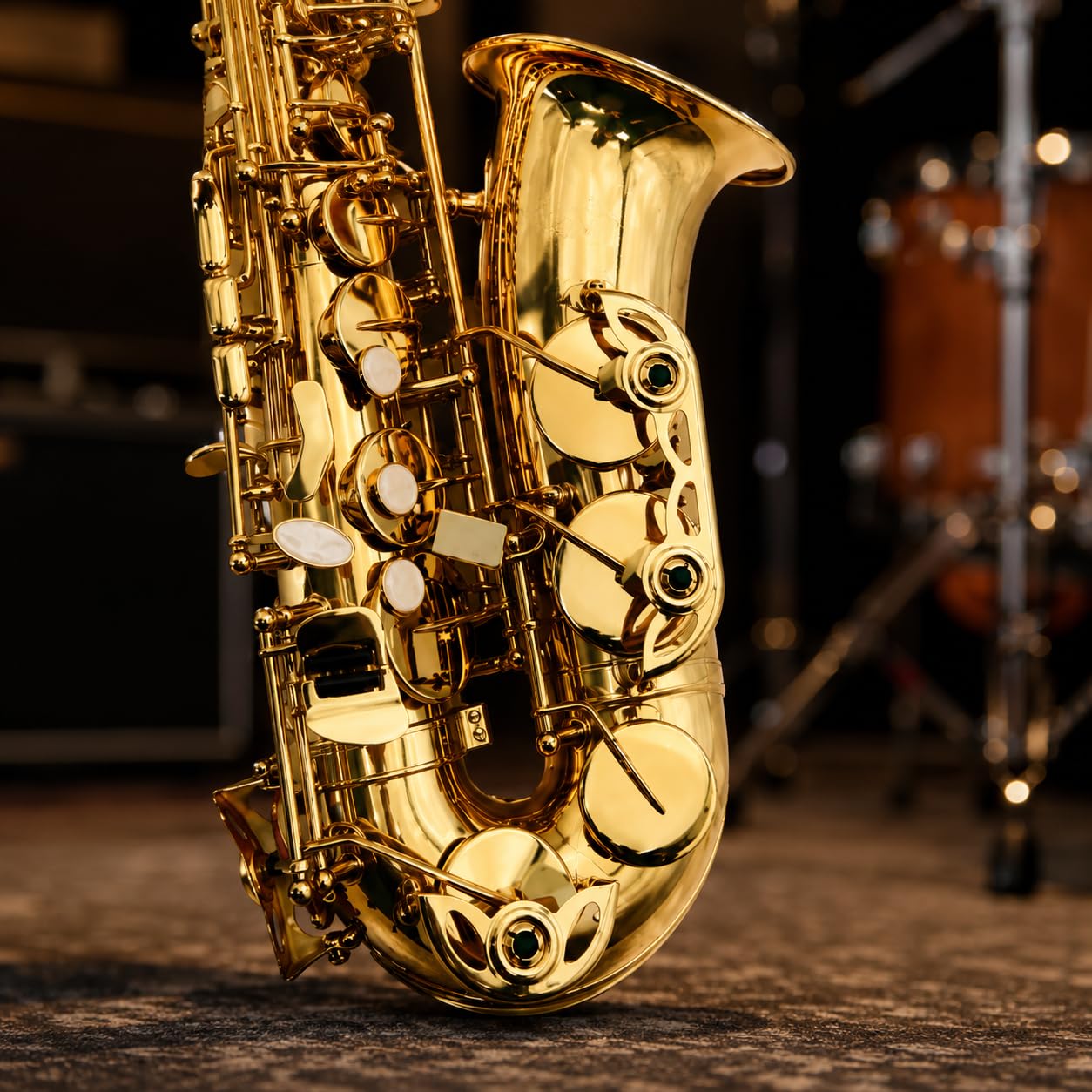 Sassofono contralto E-Flat in ottone, strumento musicale per principianti ed esperti, design durevole per un suono e prestazioni di qualità
