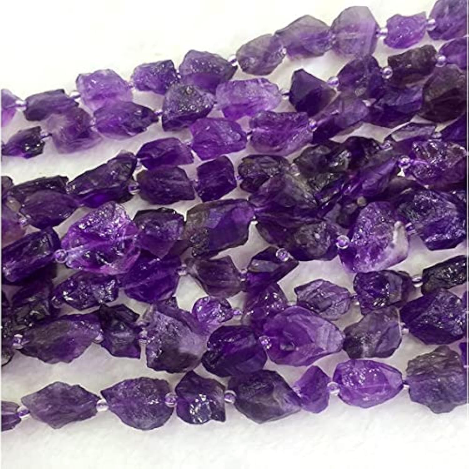 Évitez les bijoux uniformes avec l'améthyste foncée naturelle LKBEADS en pépites brutes mates 10-14mm