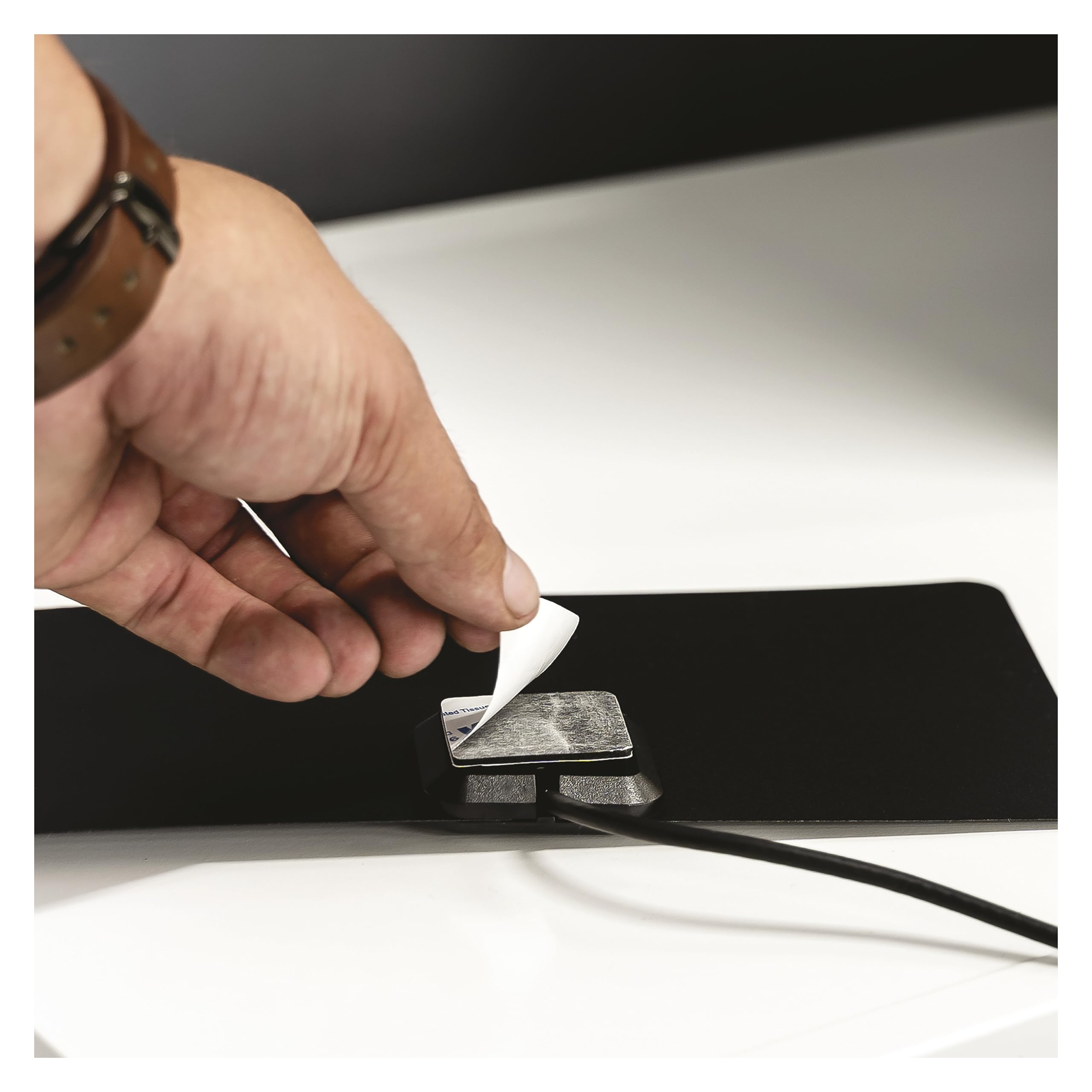 EMOS Płaska Antena Wewnętrzna J0709 - Aktywna, Cyfrowa, Telewizyjna Ze Wzmacniaczem, DVB-T/DVB-T2, Radio DAB, Filtr 3G/4G/5G/LTE, Adapter USB W Zestawie