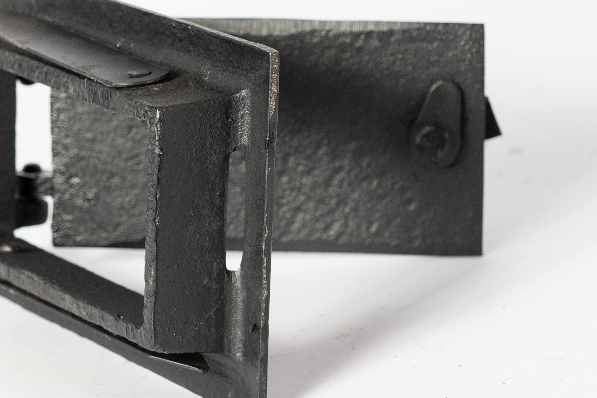 SEZAM Polish Foundry - Limpiador de chimenea de hierro fundido para puerta exterior, ancho 108 mm, altura 170 mm, color negro