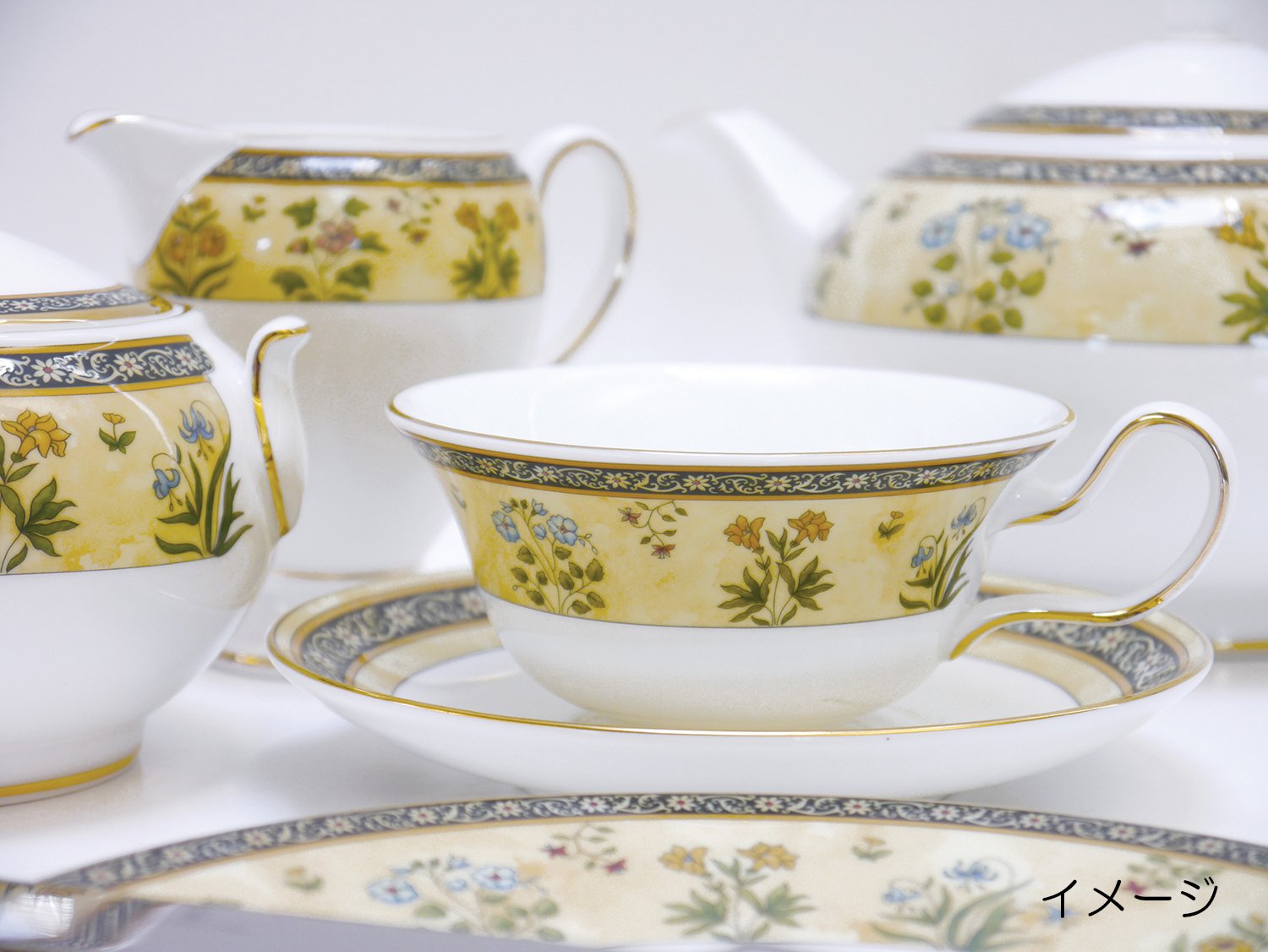 Buy Wedgwood India Bone China Teapot Online at Low Prices in India 